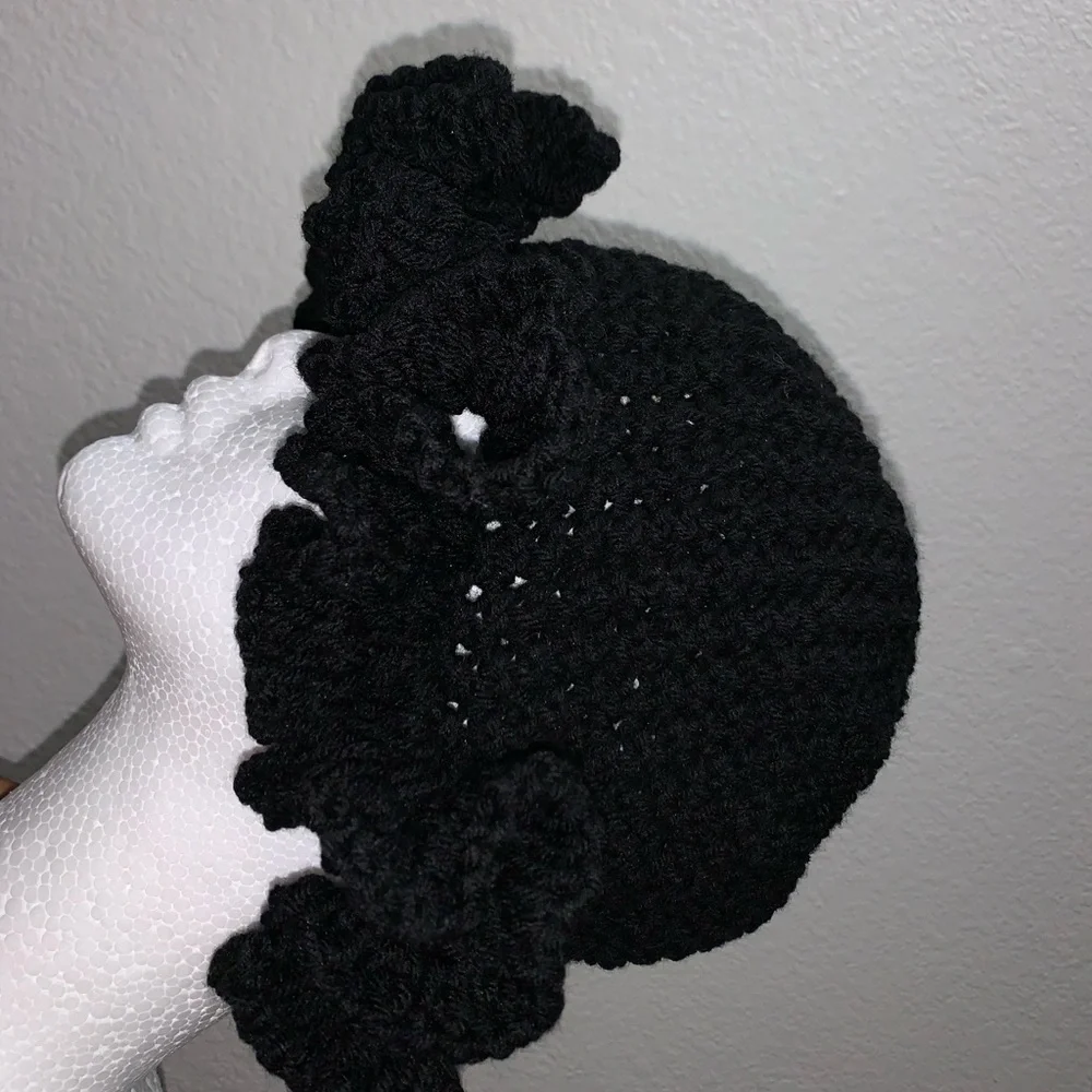 Handmade Crochet Rufflehat - Picture 3 of 4